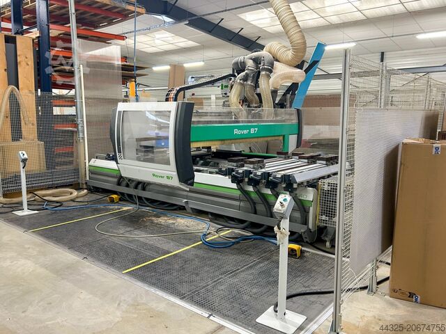 Centres d'usinage avec table à console BIESSE ROVER B 7.40