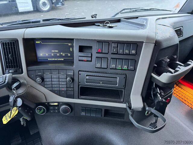 Standaard-SZM Volvo FM 370 4X2 EURO 6 i-Shift SPOILERS