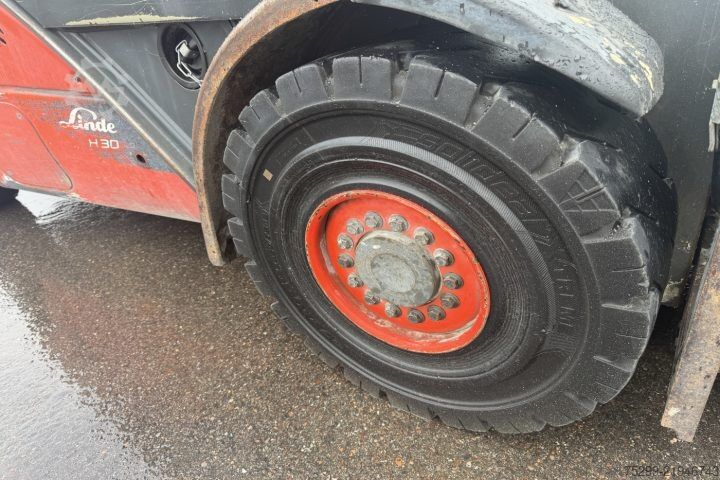 Heftruck  H30D-02 Stapler /  Swiss-Vehicle