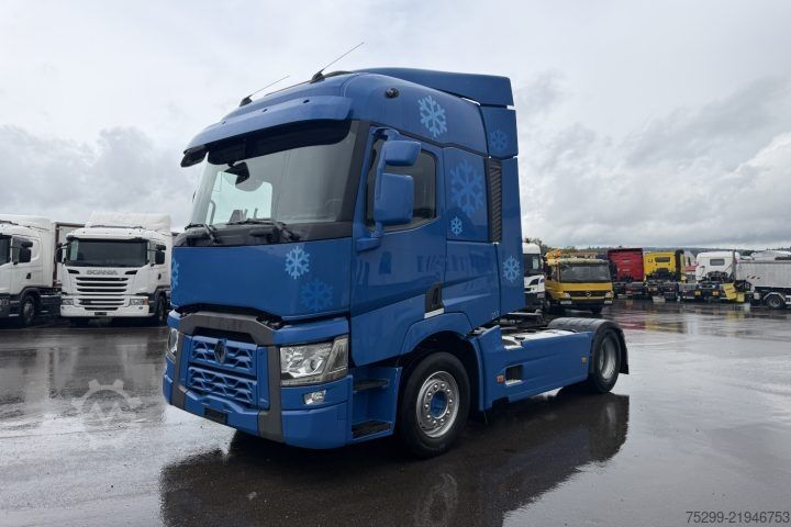 Standaard trekker Renault T460 4x2 SZM / Swiss-Vehicle