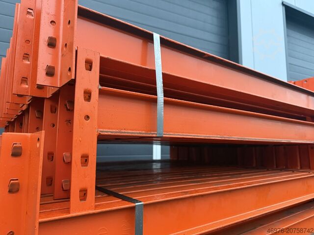 High-bay warehouse Pallet rack traverse SSI Schäfer PR600 / INP: 80 x 42 mm lichte Weite: 1.200 mm