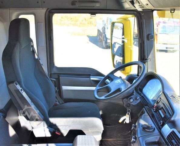 Autolaadkraan MAN TGS 28.440 Pritsche 5,60* HMF 3000 K5 + FUNK !