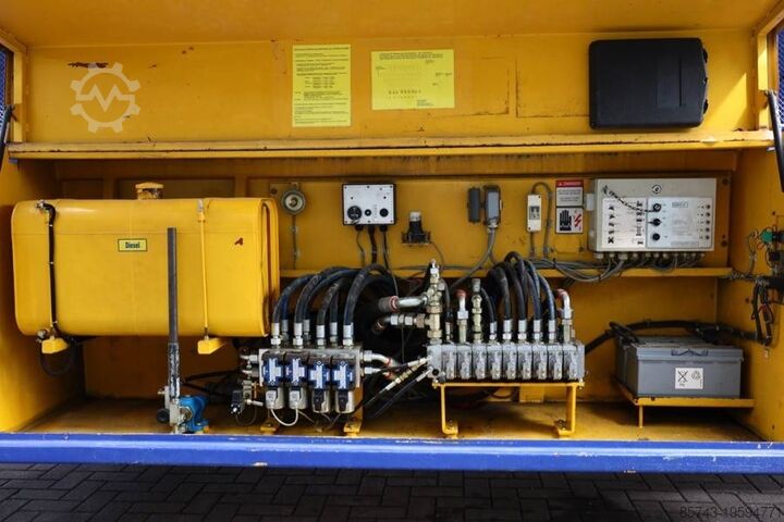 Schaarlift Liftlux SL210-25 D4WD S/P Diesel, Hydraulic Deck Extension