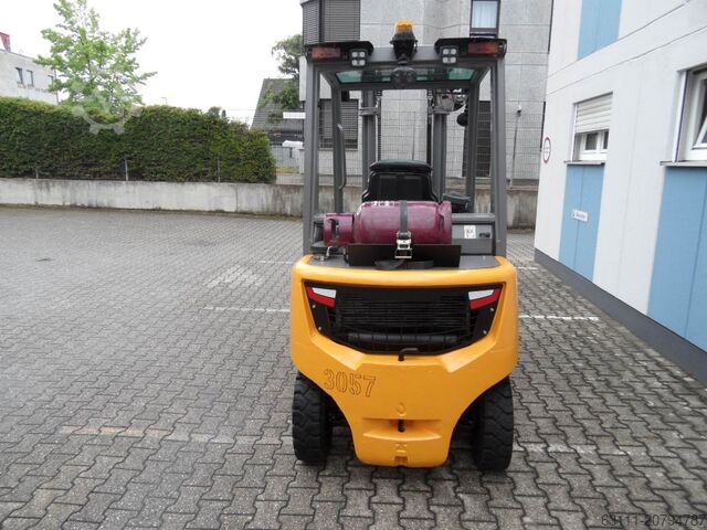 LPG-vorkheftruck Jungheinrich TFG 425s - Beleuchtung - Dachscheibe