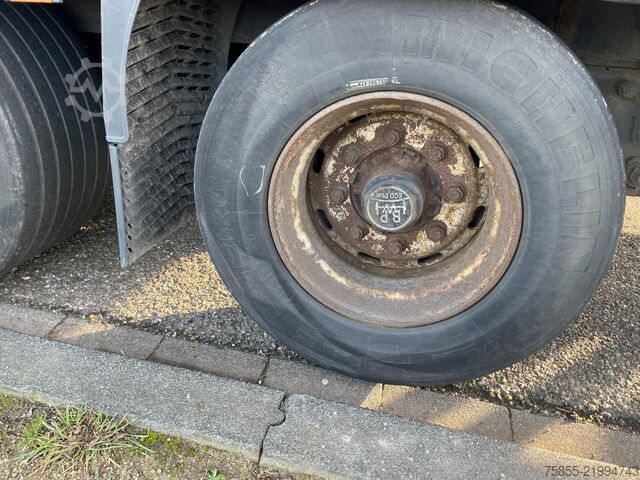 Přeprava objemu Krone Mega Mega / Volume / BPW Axles / Drumbrakes
