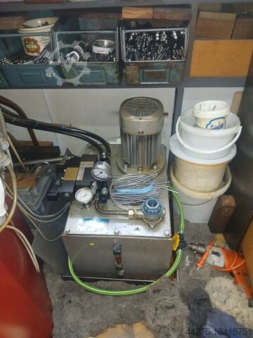 Thread rolling machine Thommen G 07 PR - 07