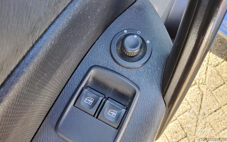 Panelová dodávka Renault Kangoo 75 PK ZIJSCHUIFDEUR - TREKHAAK - EURO 6 ...