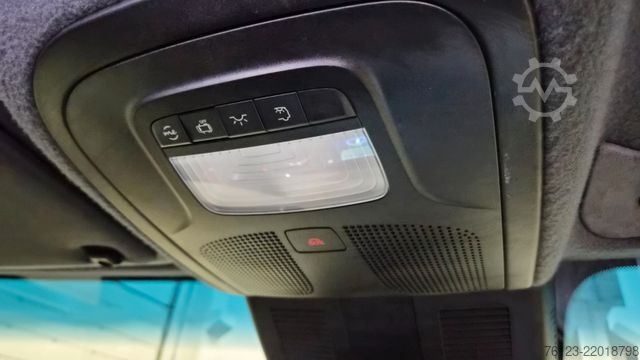Minibüs MERCEDES-BENZ 519  Allrad 4 x 4 Lagerfahrzeug Stock 20 Sitzer