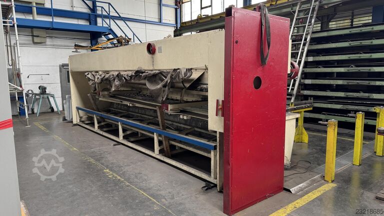 Hydraulische guillotineschaar LVD MVSB 62/8