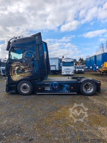 Standard nyergesvontató RENAULT T520 High Edition Show Truck Vollausstatt.