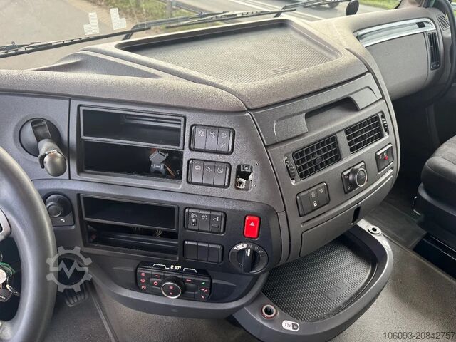 Standard-SZM DAF XF 480 Superspace