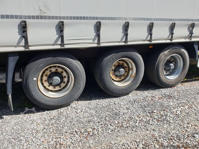Semiremorcă deschisă cu prelată FLIEGL 3-Achs Gardine SDS 350 RoadRunner