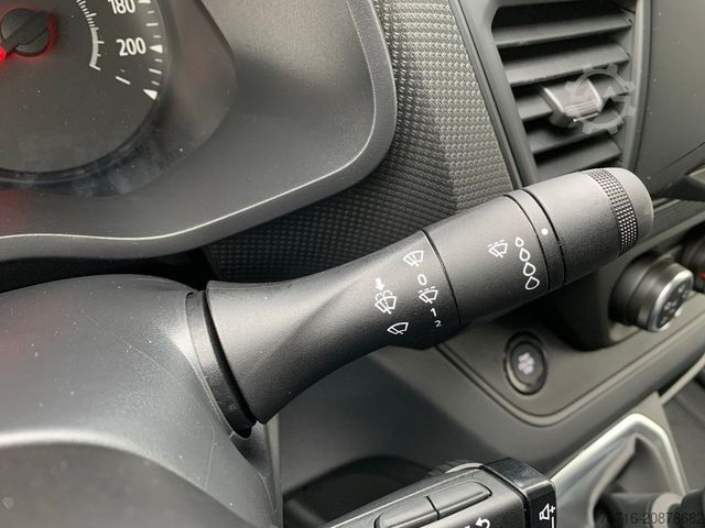 Kastenwagen RENAULT Trafic KOMFORT L1H1 2,8t BLUE dCi 130 KLIMA+DAB+