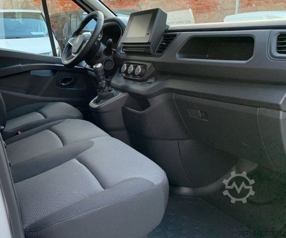 Kastenwagen RENAULT Trafic DOKA KOMFORT L2H1 3,0t dCi 130 KAMERA+LED