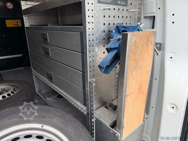 Kassevogn VOLKSWAGEN T6 Transporter 2.0 TDI Kasten lang Navi