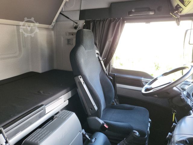 Flatbed truck with tarp MAN TGM 15.290 BL Curtainside-Edscha, 1.Hand