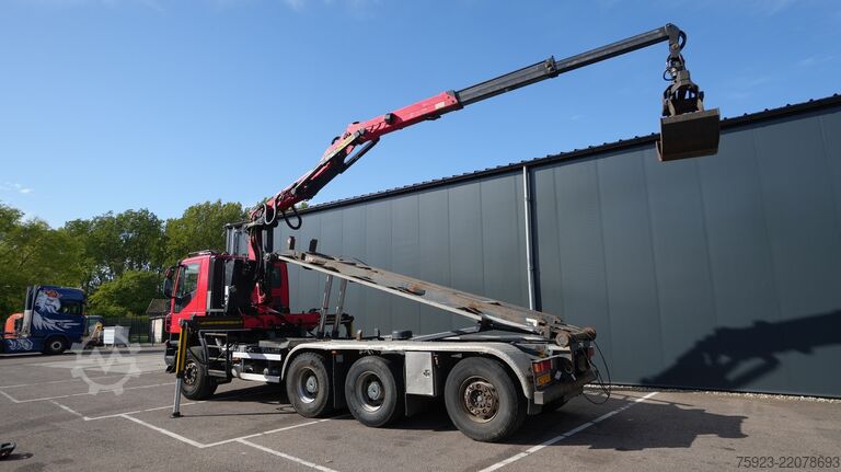 Darus teherautó Iveco Trakker 410 8x4 Cable system with Crane