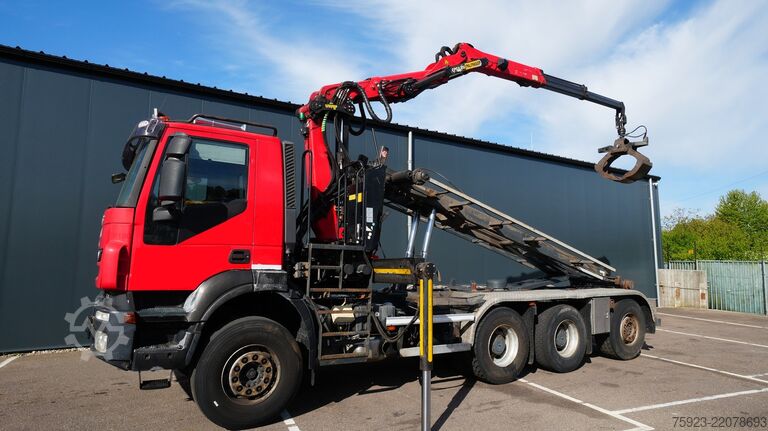 Darus teherautó Iveco Trakker 410 8x4 Cable system with Crane