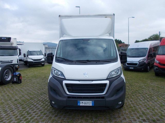 Aangepaste bestelwagen Peugeot BOXER