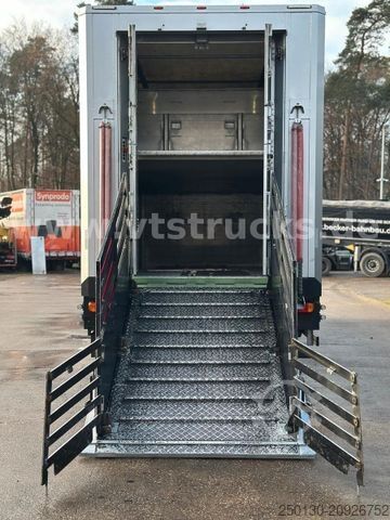 Nákladní vůz pro přepravu dobytka DAF CF 320 4x2 EU6c FINKL 2.Stock Viehtransporter