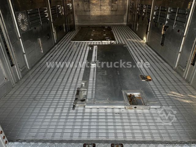 Nákladní vůz pro přepravu dobytka DAF CF 320 4x2 EU6c FINKL 2.Stock Viehtransporter