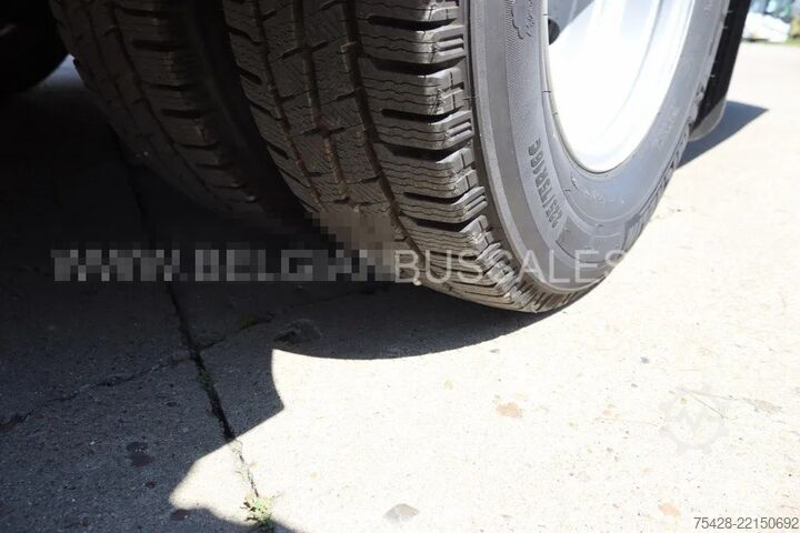 Minibüs Iveco Indcar Mobi Scolaire / 8.6m / 33 pl / Automatic / Airco