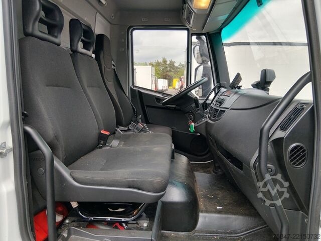 LKW mit Kofferaufbau Iveco EuroCargo ML 75 E 19/P LBW Türe im Koffe