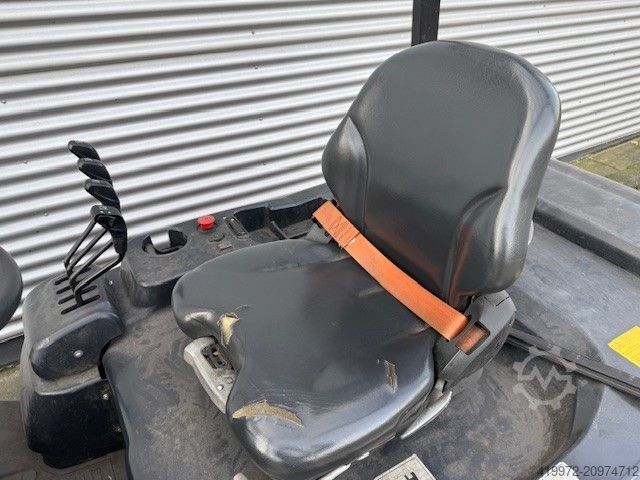 Elektromos négykerekű targonca Doosan B35X-7