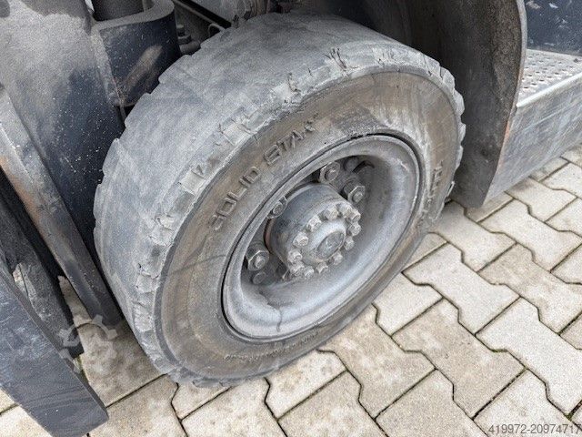 LPG targoncák Doosan G25X