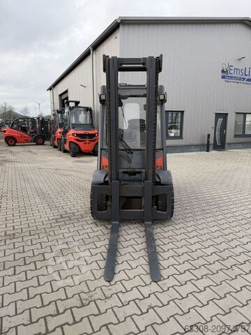 Carretilla elevadora diésel Linde H30D-02