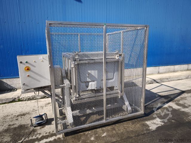 Mengmachine voor grote containers Mixing machine for big containers NN