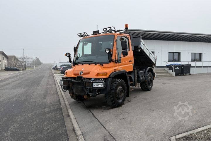 Háromirányú billenő teherautó Mercedes-Benz Unimog U 400 4x4 / Swiss-Vehicle