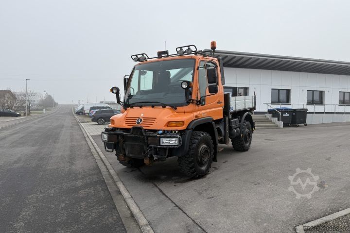 Háromirányú billenő teherautó Mercedes-Benz Unimog U 400 4x4 / Swiss-Vehicle
