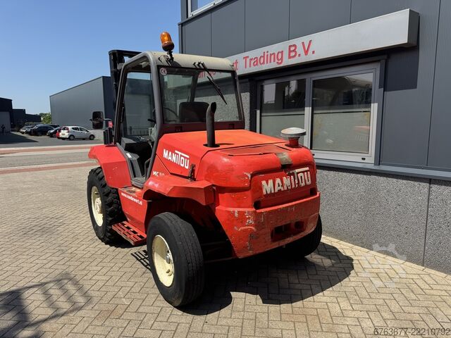 Manitou MC30-2 terep targonca 4x2 Duplo 370 oldalmozgató 5290 üzemóra Perkins DIESEL 2002 MANITOU MC30-2  Ruwterrein heftruck 4x2 Duplo 370 sideshift 5290UUR Perkins DIESEL 2002
