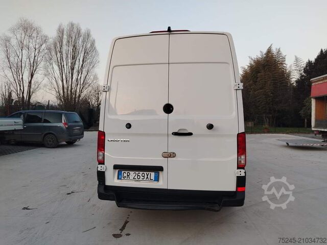 Fourgon tôlé VolKSWAGEN CRAFTER 30 2.0 TDI 150 CV PLTM