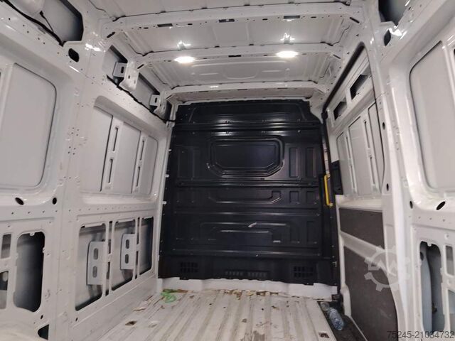 Fourgon tôlé VolKSWAGEN CRAFTER 30 2.0 TDI 150 CV PLTM