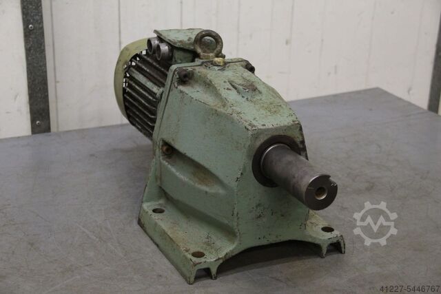 Getriebemotor 0,3/0,55 kW 16/31,5 U/min VEM ZG3KMR80K8-4