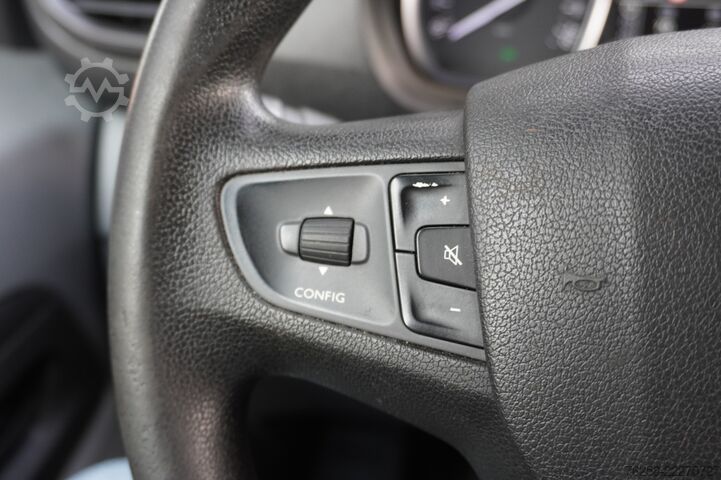 Panelvan Peugeot Expert 1.6 BlueHDI L2 EURO 6 - Airco - Cruise -...