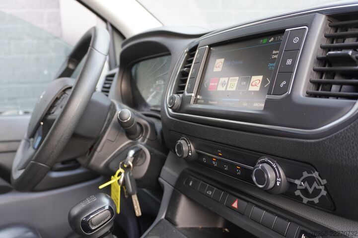 Panelvan Peugeot Expert 1.5 BlueHDI L3 EURO 6 - Airco - Navi - C...