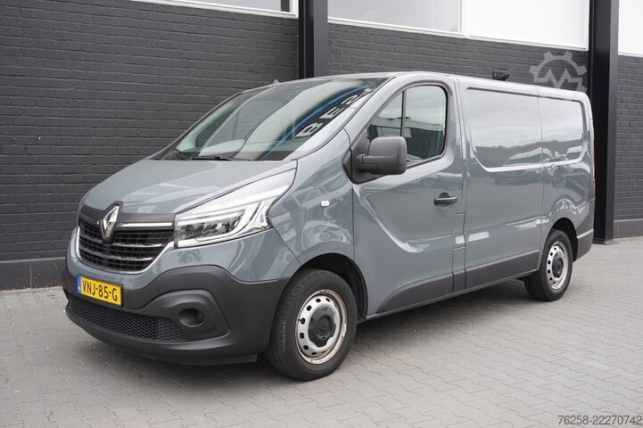 Furgoneta Renault Trafic 2.0 dCi 120PK - EURO 6 - Airco - Navi - ...
