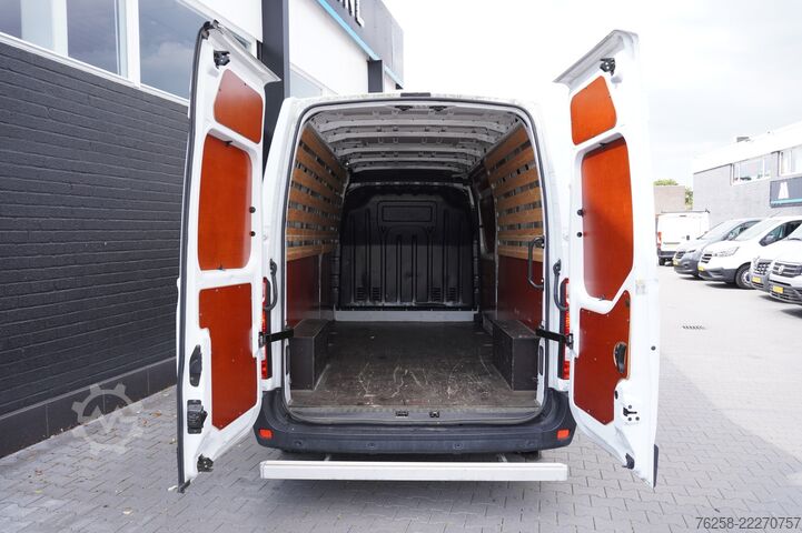 Furgoneta Renault Master 2.3 dCi 150PK L3H2 EURO 6 - Airco - Navi...