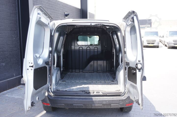 Camioneta familiar de techo alto Renault Express 1.3 TCe 100PK Benzine EURO 6 - Airco - ...