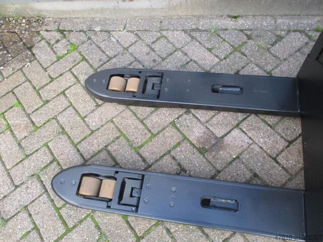 Palletwagen TOYOTA LPE250