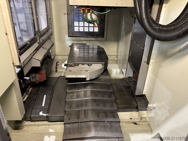 Függőleges megmunkáló központ LEADWELL FMC - 560