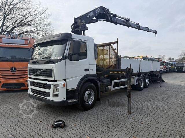 Żuraw samochodowy Volvo FM300 6X2*4 Maschinentransporter Kran Hiab 322