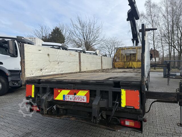 Żuraw samochodowy Volvo FM300 6X2*4 Maschinentransporter Kran Hiab 322