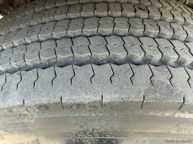 Żuraw samochodowy Volvo FM300 6X2*4 Maschinentransporter Kran Hiab 322