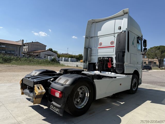 τυπική μονάδα τράκτορα DAF XF510 4x2 Intarder ADR FULL-SPOILER