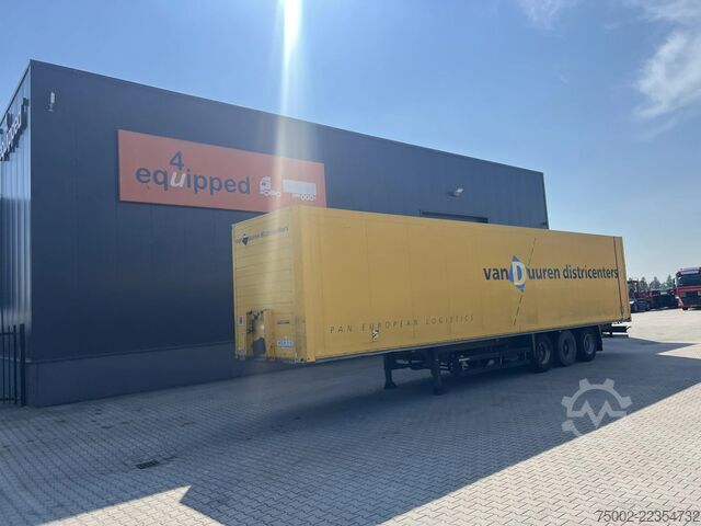  Schmitz Cargobull SKO 24 Zijwanden / SAF trommelremmen / gegalvan...