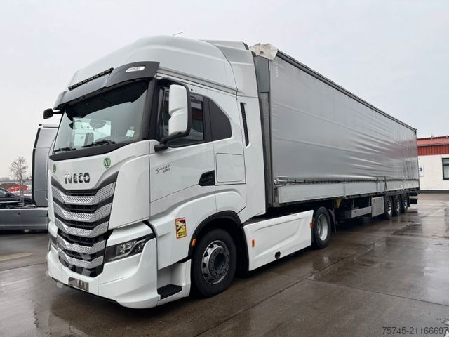 Volume trekker IVECO S-WAY 530 * RETARDER * 2 X TANK * MIT AUFLIEGER